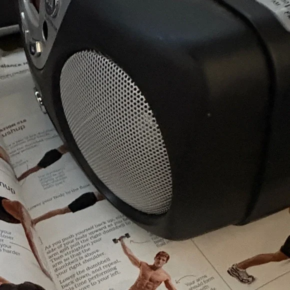 CD player. Black and Silver Radio with Tuning Dial AM FM. - Picture 5 of 5